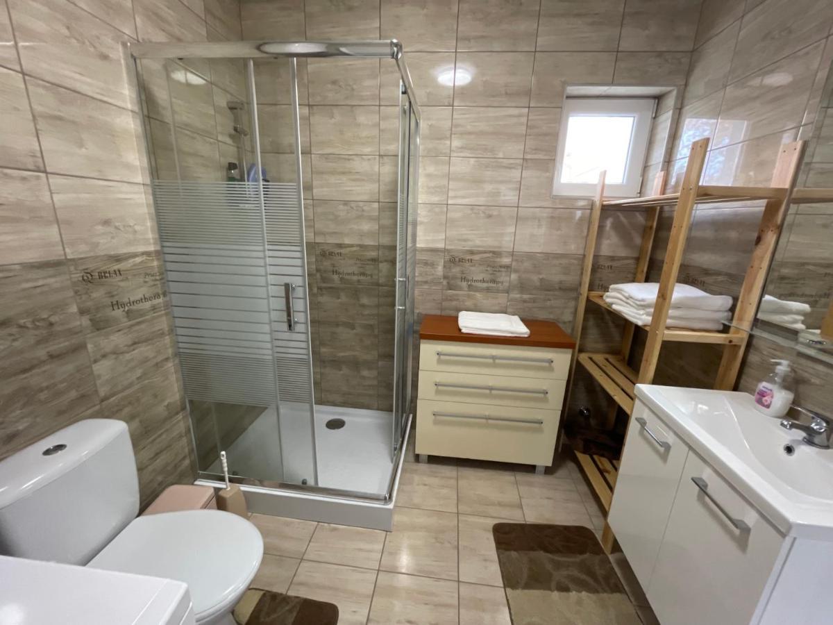 Sorrento Deluxe Apartment - Jacuzzi Siófok Exterior foto